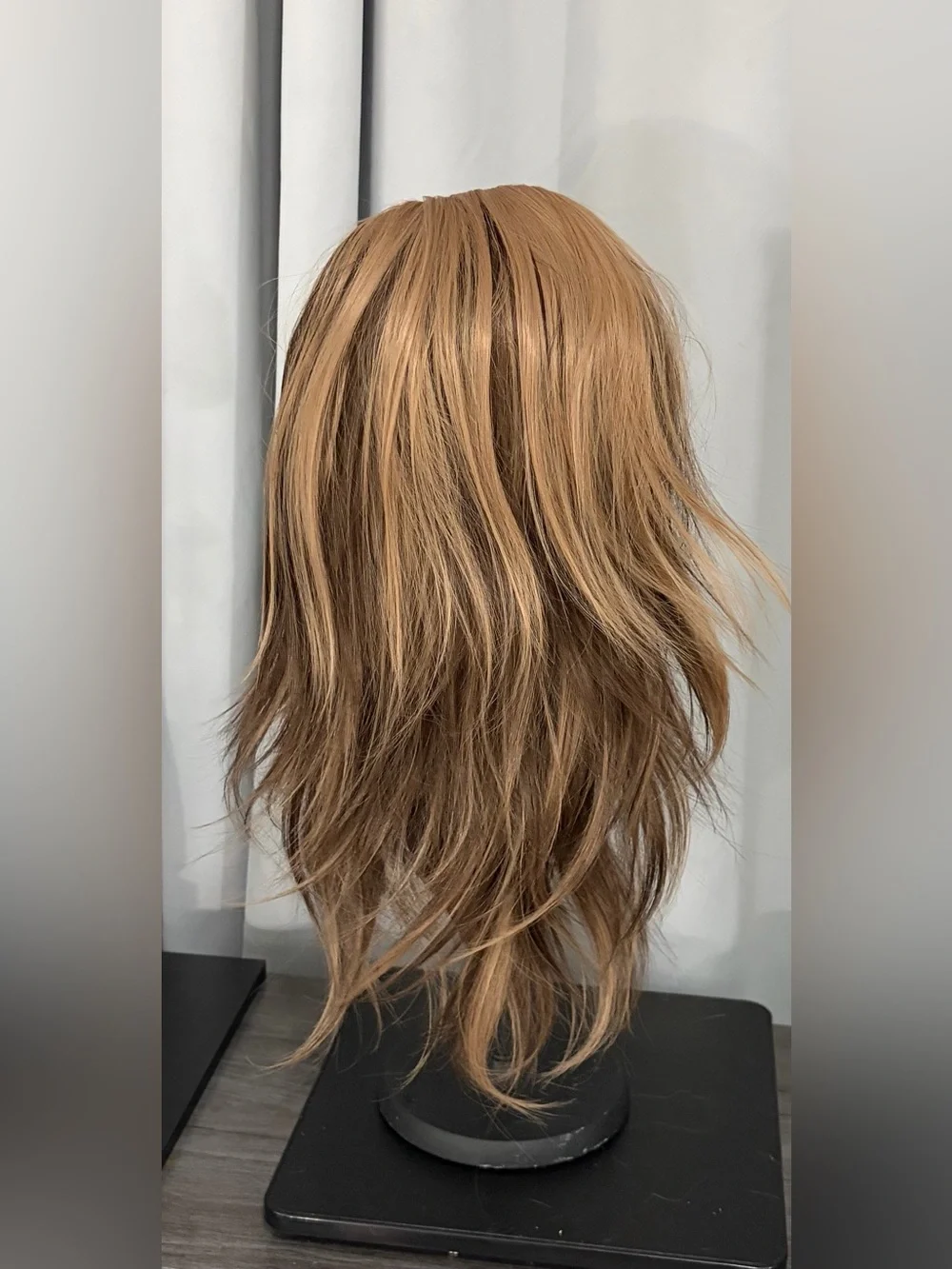 New CHELSEY SMITH CROWN Headband Wig Soft Brunette Chestnut Long Layers